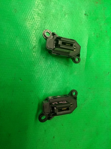 Boton Switch Seguro Frontal Electrico Mazda 3 Mod 03-08 C/u (Usado)