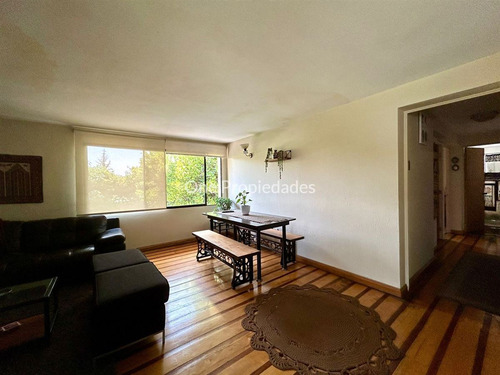 Casa Para Remodelar En Venta De 4 Dorm. Luis Pereira, Ñuñoa
