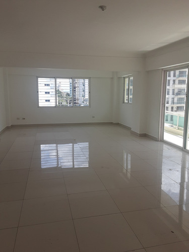 Apartamento En Alquiler En La Evaristo Morales 