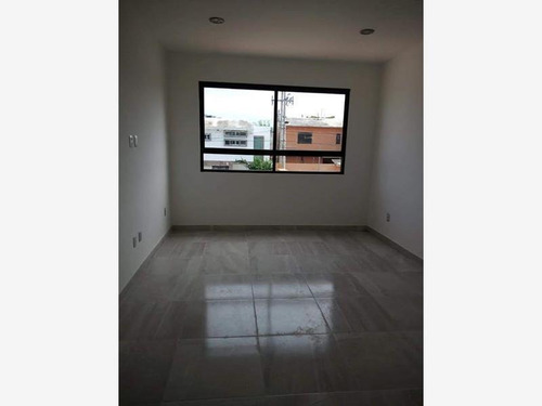Imagen 3 de 5 de Casa Sola En Venta Fracc Bivalbo