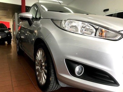 Ford Fiesta Kinetic Design 1.6 Se Plus 120cv 2015