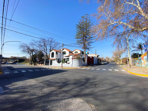 Venta Casa Estilo Colonial Con12 Dormitorios.