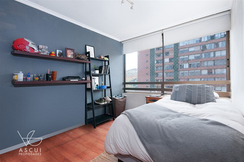 Gran Distribución Y Ubicación. Seguro Y Bonito Condominio.