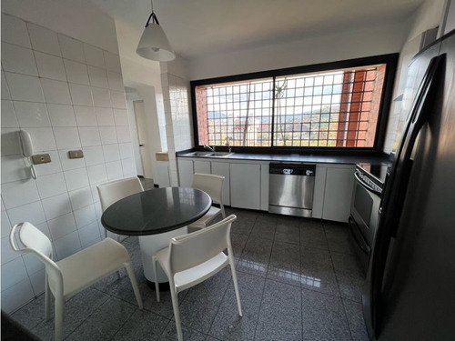 Venta Apartamento 155m2 Colinas De Valle Arriba 2339