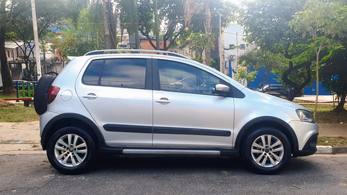 Volkswagen Crossfox 1.6 Vht Total Flex I-motion 5p