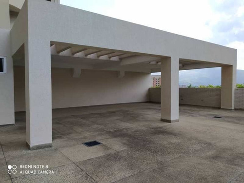 Imagen 24 de 30 de Gabriel Rivas Vende Apartamento En Res. Iceberg Mañongo Cod: Foa-1609