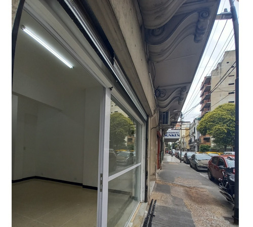 Imagen 4 de 8 de Local En Congreso - Sin Comisión - Dueño Directo 30 M2 (cond. De Ingreso Al Final) . No Posee Gas Y No Apto P/ Vivienda (solo Con Garantia Propietaria))