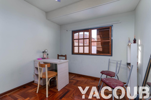 Triplex En Venta - 3 Dormitorios 3 Baños - Cochera - 170mts2 - Parque Avellaneda