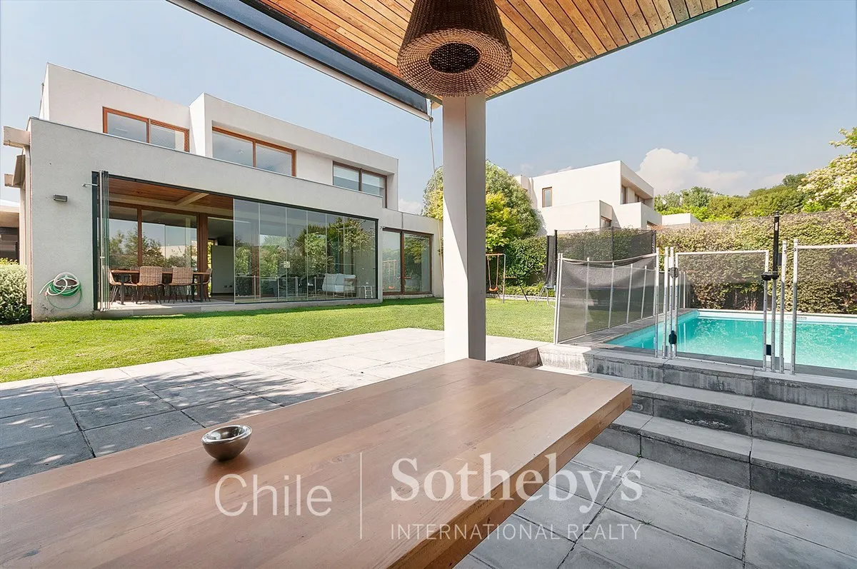 Imagen 1 de 30 de Casa En Venta De 4 Dorm. En Piedra Roja