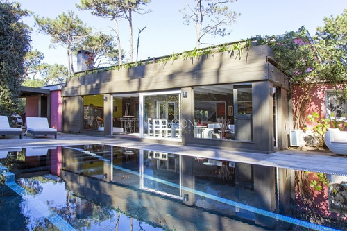 Laguna Blanca Casa De 4 Dormitorio En Venta Manantiales Punta Del Este- Ref: 74