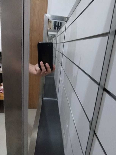 Imagen 3 de 3 de Exhibidor Acanalado Con Gaveta
