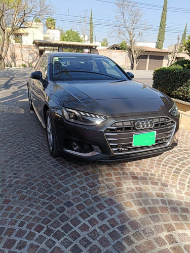 Versión 40 Tfsi Mild Hybrid Select, Stronic Gris Manhattan