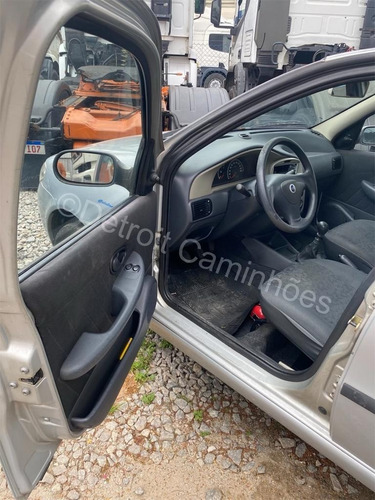 Imagem 5 de 15 de Fiat Siena 1.0 Celebration Flex Completo
