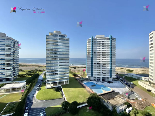 Venta Apartamento 2 Dormitorios Edifico Torre Marina Ii