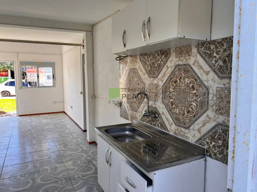Casa De 1 Dormitorio En Alquiler En San Carlos