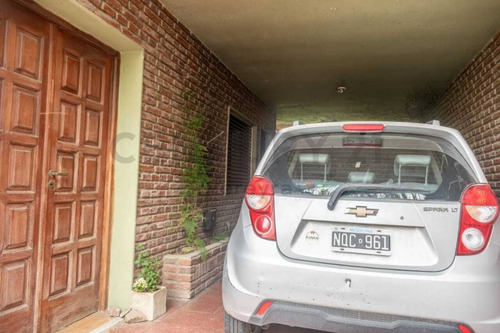 Imagen 4 de 19 de 505 Entre 19 Camino Gral Belgrano - Casa De 3 Dormitorios En Venta En Gonnet-