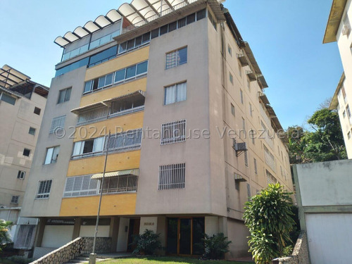 Alquiler De Estupendo Apartamento En Cumbres De Curumo / Cl. Mls-24-20936