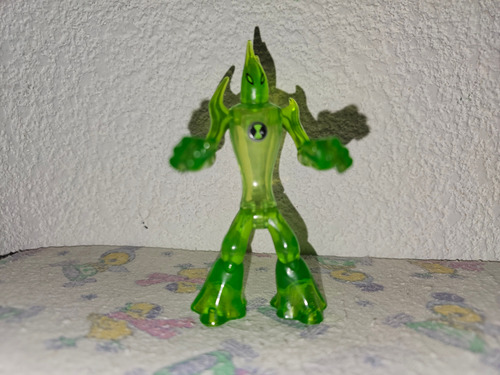 Figura Ben 10 Ultimate Alien Goop