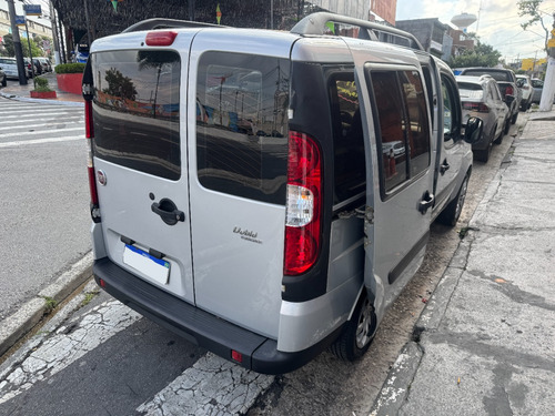 Fiat Doblo 1.8 16v Essence 7l Flex 5p