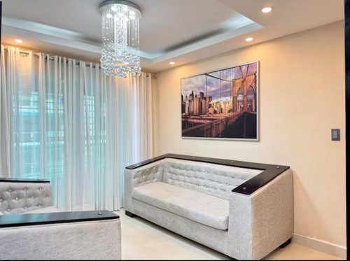 Apartamento Amueblado En Alquiler