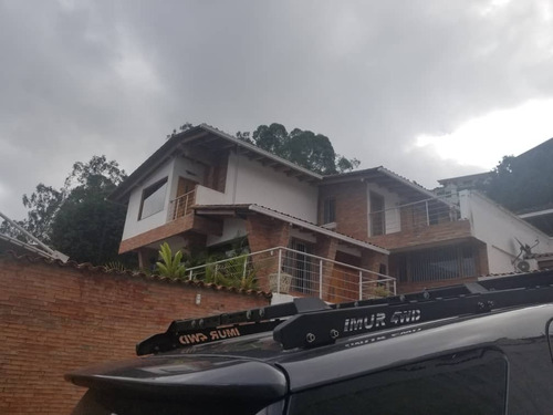 Venta Excelente Casa En Colinas De Carrizal,los Teques Bv