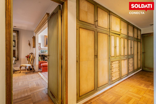Departamento De Época Con Cochera Fija En Venta - Palermo Chico