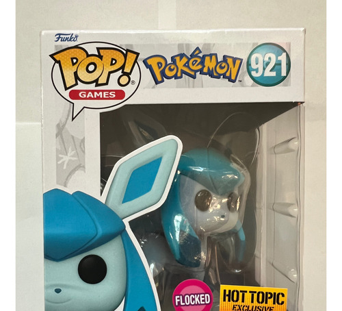 Funko Pop! Games Pokémon: Glaceon #921 (flocked) Detalle (Usado)