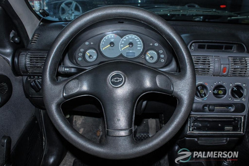 Imagen 10 de 11 de Chevrolet Corsa 1.6 Gl Aa Dh Sw 2005