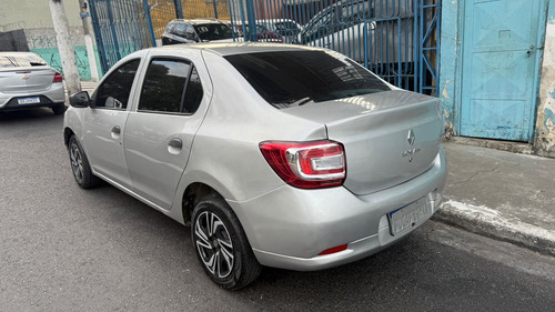 Renault Logan 1.0 12v Authentique Sce 4p