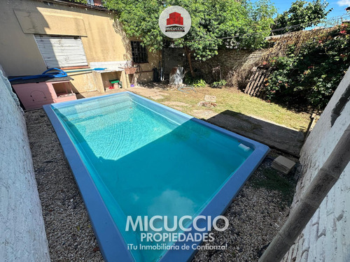 Casa En Venta, Mateo Gelves 675, Escobar, A Metros Del Centro