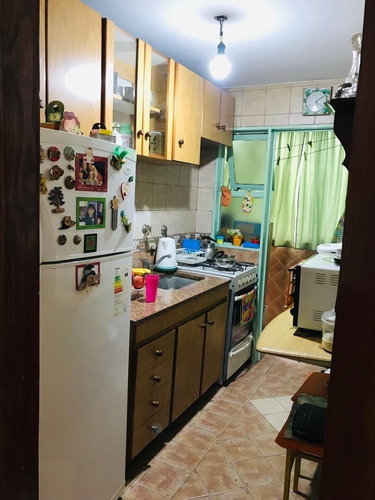 Imagen 9 de 17 de Impecable Departamento En Barrio Viplastic