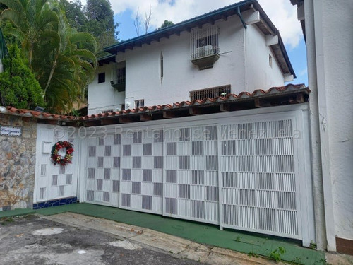 Hermosa Y Acogedora Casa Lomas De Prados Del Este 