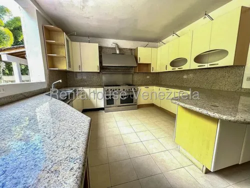 Casas En Venta Mls #25-19468