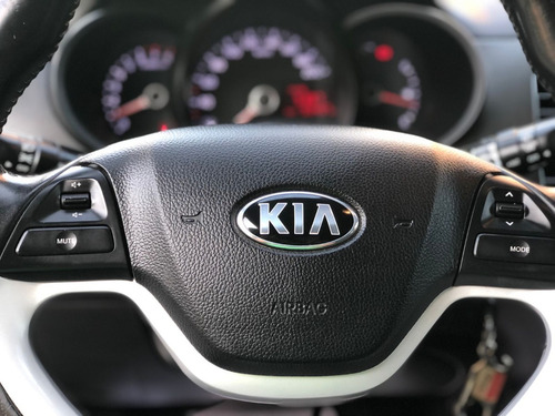 Imagem 5 de 12 de Kia Picanto