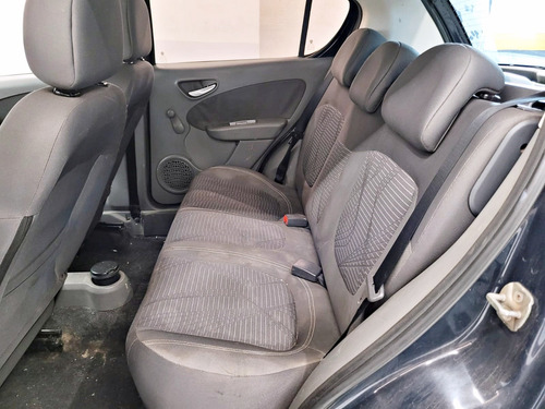 Fiat Palio 1.4 MPI ATTRACTIVE 8V FLEX 4P MANUAL