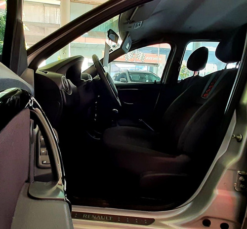 Imagen 9 de 14 de Renault Stepway 2014 1.6 Dynamique Media Nav Mt