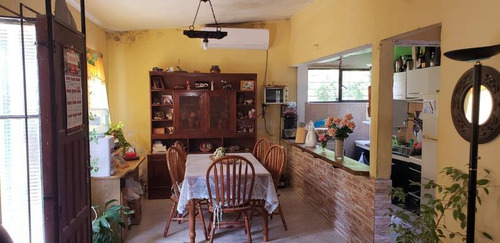 Oportunidad, Casa Dos Dormitorios Y Barbacoa A Reparar