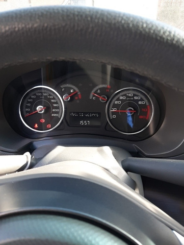 Imagen 7 de 7 de Fiat Palio 2016 1.4 Attractive 85cv