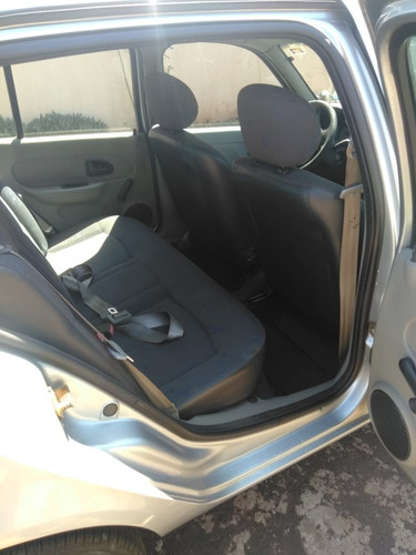 Renault Clio 1.0 Authentic 2005 4 Portas