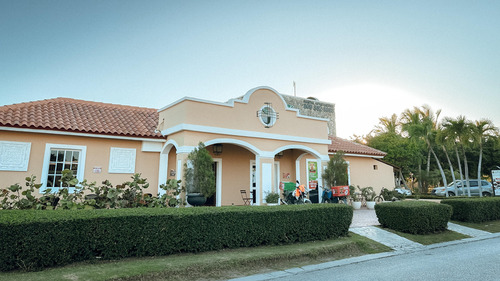 Stunning Ph 3 Bedroom, New Construction-cocotal Community
