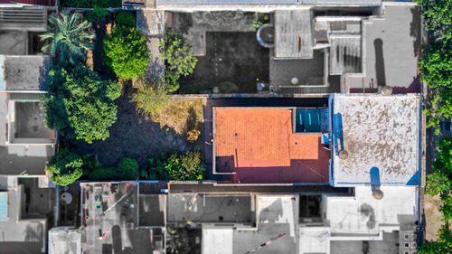 Casa 3 Dormitorios, Cocina Separada, Enorme Jardin, Abasto