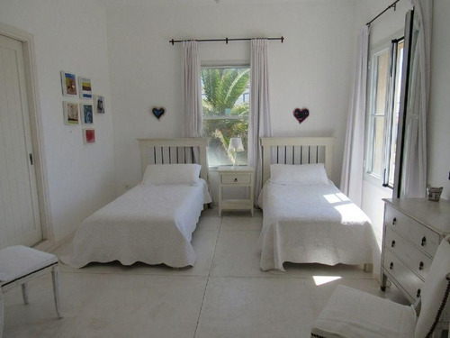 Casa En Alquiler Por Temporada De 4 Dormitorios En Peninsula