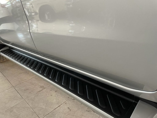 Imagen 10 de 15 de Nissan Frontier 4x2 Le 2.3 Np 300 2018 Impecable!
