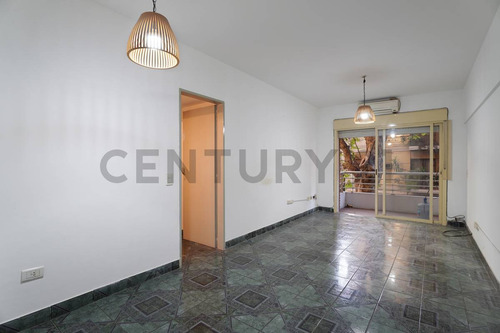 Venta - Departamento De 4 Ambientes En Flores Con Balcón Y Patio