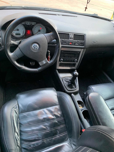 Imagem 8 de 8 de Volkswagen Golf 1.6 Vht Sportline Limited Edition Total Flex