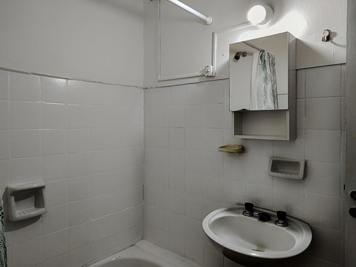 Departamento En Venta En Bariloche. En Una Planta.