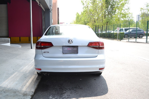 Imagen 4 de 9 de Jetta Style