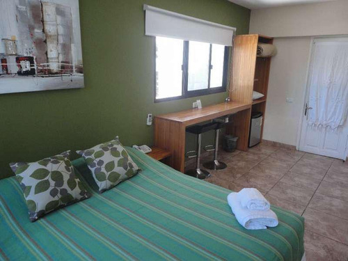 Imagen 20 de 24 de Hotel En Calle 18 De Julio- Colonia Del Sacramento