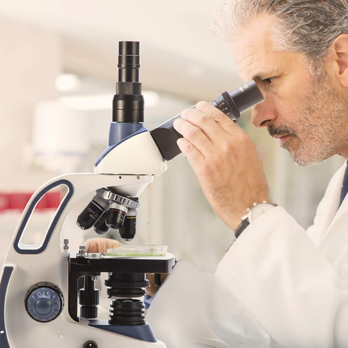 Microscopio Swift Sw380t Trinocular Con Aumento De 40x-2500x