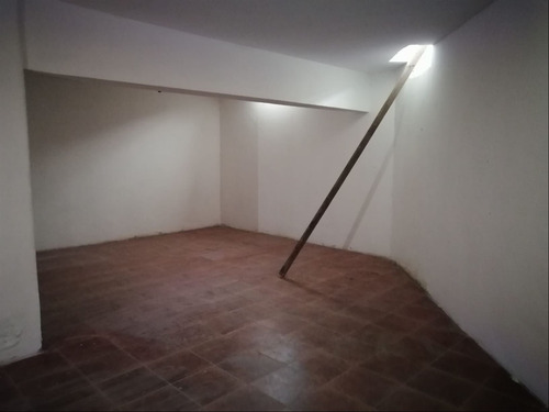 J.s: Local Comercial, Venta, Goes, 1 Dormitorio